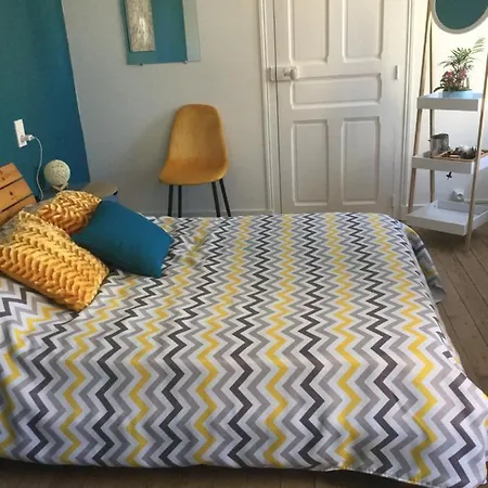 Quarto em Acomodações Particulares Les2 Cerisiers *